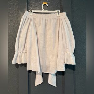 Crown & Ivy Curvy White Off The Shoulder Top Size 1X